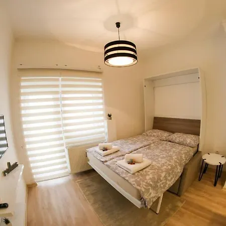 Ancora Iskra Apartment *